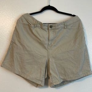 st. john’s bay khaki shorts